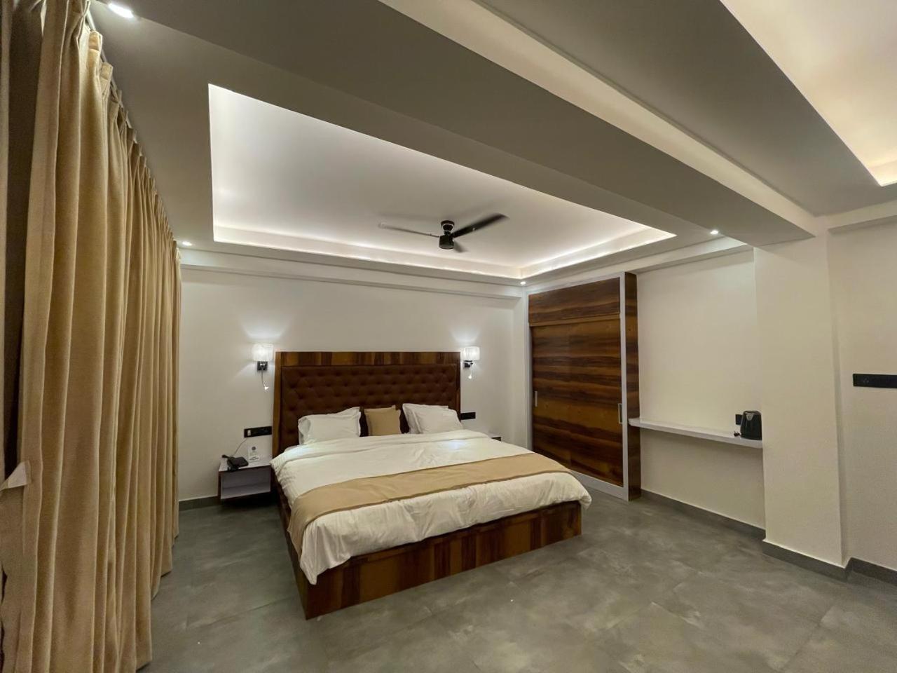 Blue Angel Guest House Shillong Dış mekan fotoğraf