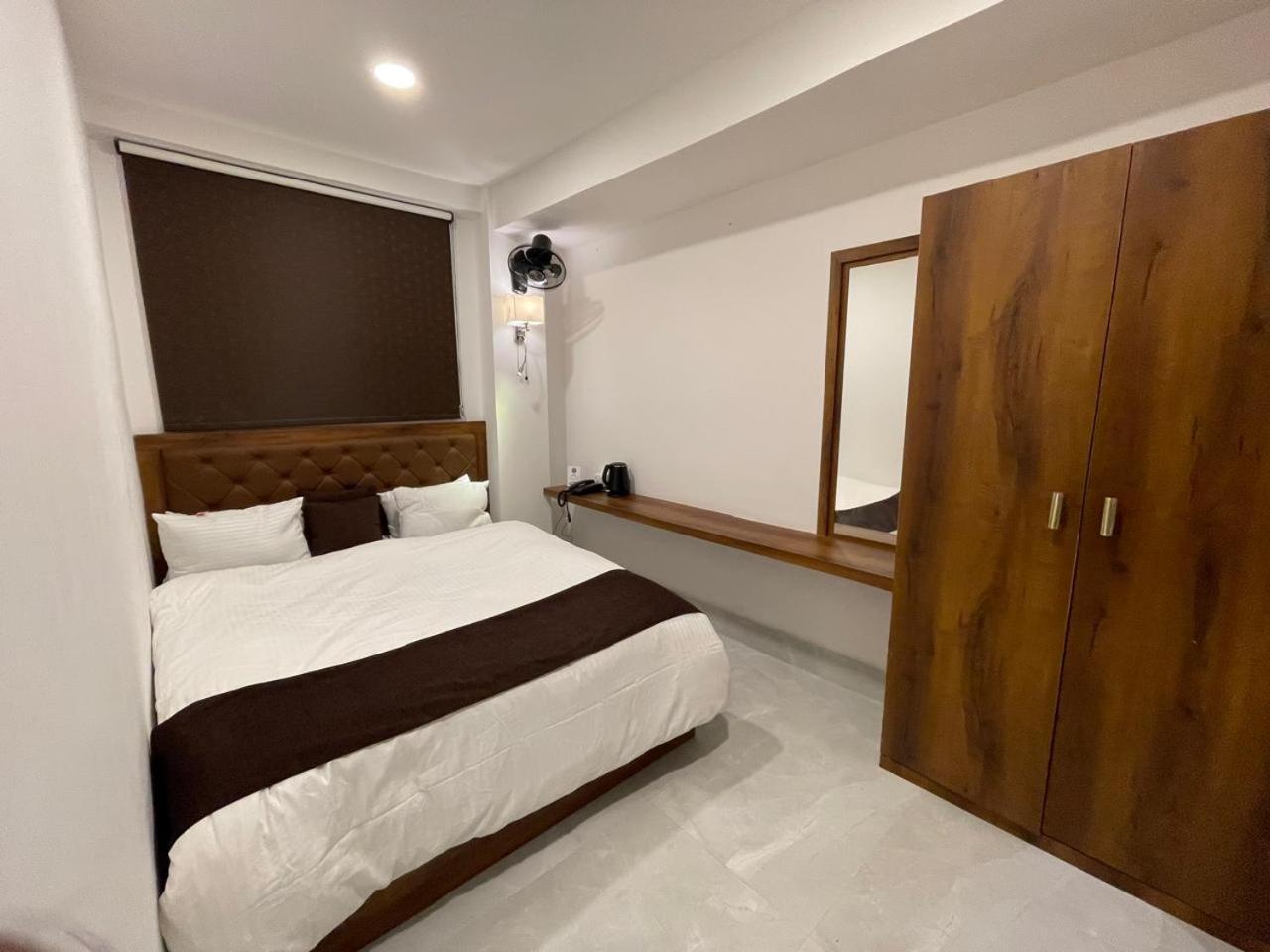 Blue Angel Guest House Shillong Dış mekan fotoğraf